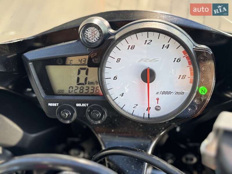 Спортбайк Yamaha YZF R6 2005 в Ровно