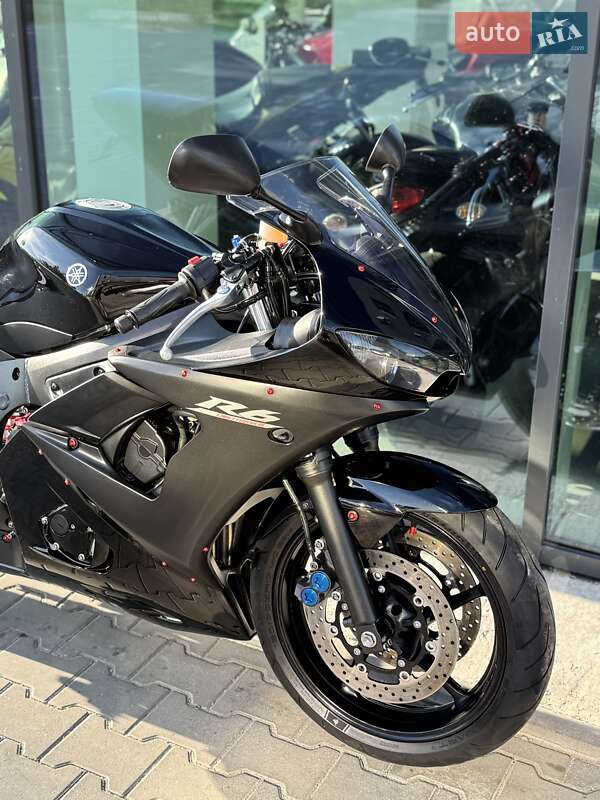 Спортбайк Yamaha YZF R6 2005 в Ровно