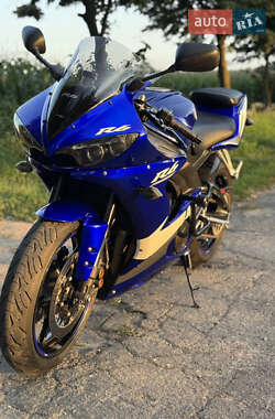 Спортбайк Yamaha YZF R6 2005 в 
