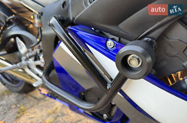 Спортбайк Yamaha YZF R6 2005 в 