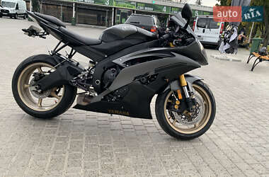 Спортбайк Yamaha YZF R6 2014 в 