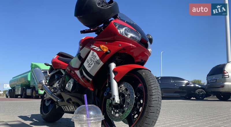 Спортбайк Yamaha YZF R6 2001 в Дніпрі фото 3 Спортбайк Yamaha YZF R6 2001 в Дніпрі