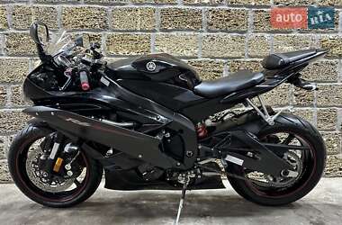 Спортбайк Yamaha YZF R6 2006 в Одессе