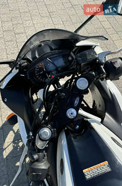Спортбайк Yamaha YZF 2017 в 
