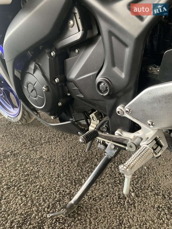 Спортбайк Yamaha YZF 2017 в Харькове