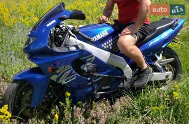 Мотоцикл Спорт-туризм Yamaha YZF 2002 в Тиврову