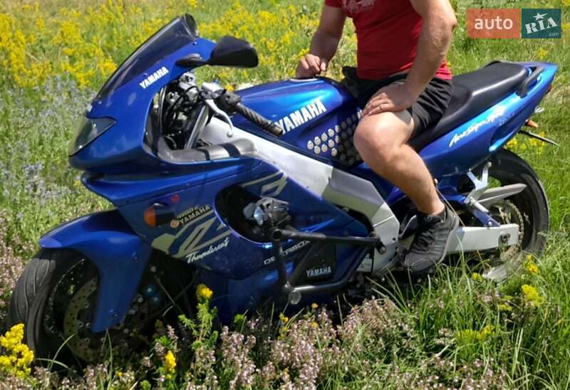 Yamaha YZF 2002
