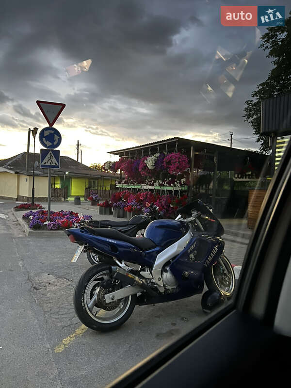 Yamaha YZF 2002 Yamaha YZF 2002