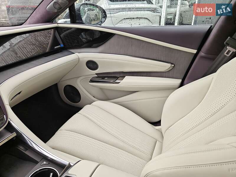 Седан YangWang U7 2025 в Києві