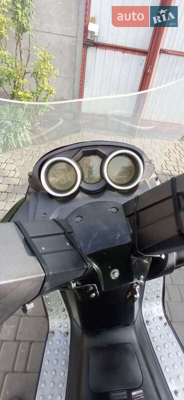 Грузовые мотороллеры, мотоциклы, скутеры, мопеды YiBen YB 150T-30 2012 в Кривом Роге фото 4 Грузовые мотороллеры, мотоциклы, скутеры, мопеды YiBen YB 150T-30 2012 в Кривом Роге