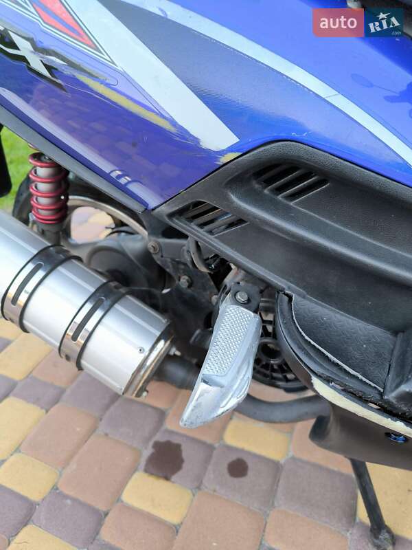 Скутер YiBen YB150T-15D 2013 в Миргороде