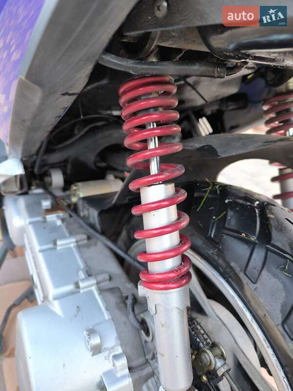 Скутер YiBen YB150T-15D 2013 в Миргороде