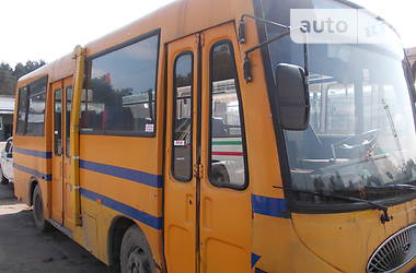 Міський автобус Youyi ZGT 6710 2006 в Радивиліві
