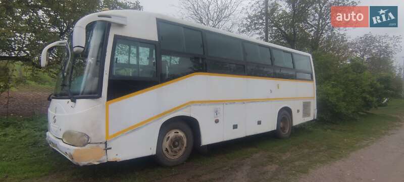 Туристический / Междугородний автобус Youyi ZGT 6831 2007 в Жмеринке