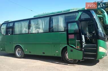 Туристический / Междугородний автобус YUTONG 6831 2008 в 