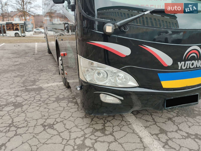 Туристический / Междугородний автобус YUTONG ZK 6119HA 2006 в Тернополе