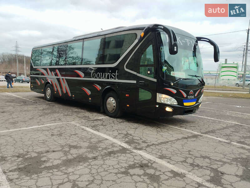 Туристический / Междугородний автобус YUTONG ZK 6119HA 2006 в Тернополе