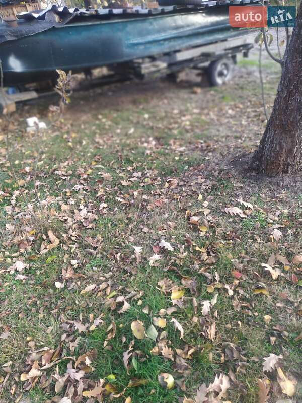 Лодка Южанка 1 1988 в Киеве