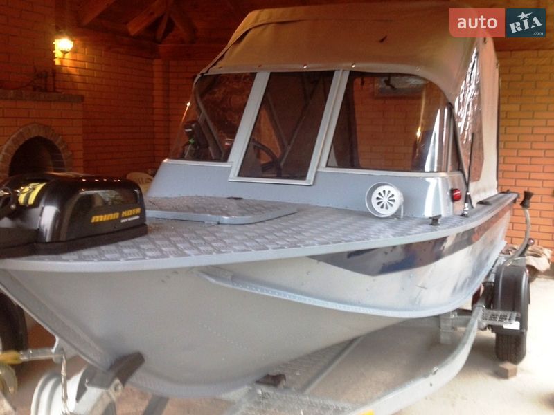 Човен Южанка 2 2015 в Києві