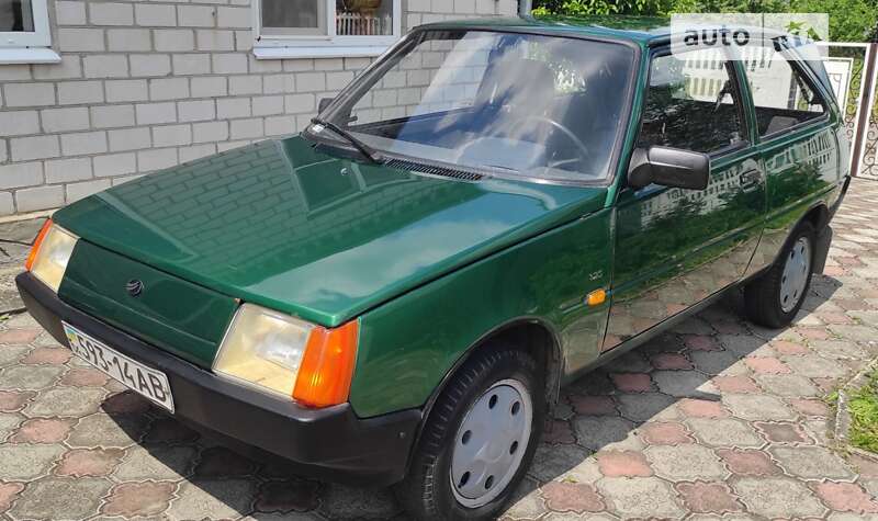 Хэтчбек ЗАЗ 1102 Таврия-Нова 2001 в Царичанке