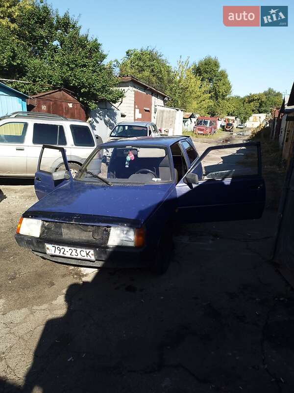 Хетчбек ЗАЗ 1102 Таврія-Нова 2001 в Дніпрі