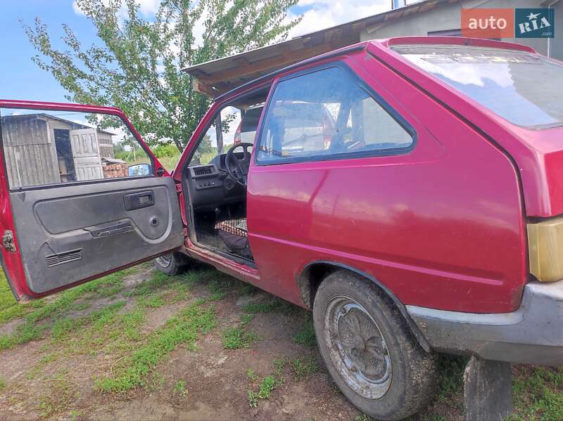 Хэтчбек ЗАЗ 1102 Таврия-Нова 2001 в Недригайлове