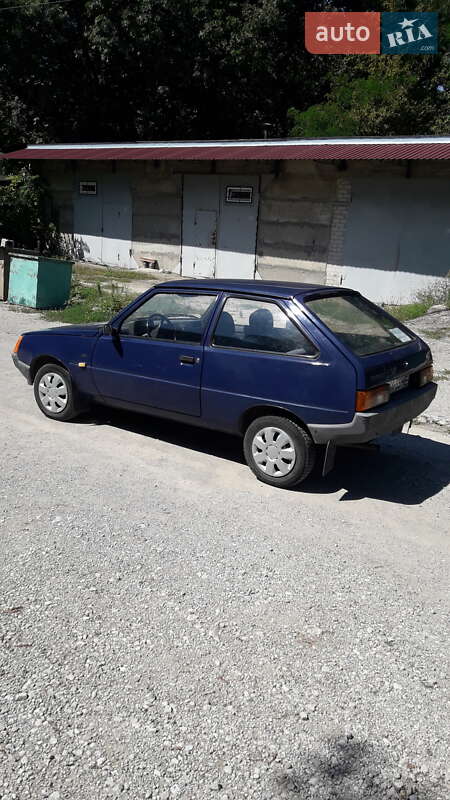 Хэтчбек ЗАЗ 1102 Таврия-Нова 2003 в Запорожье