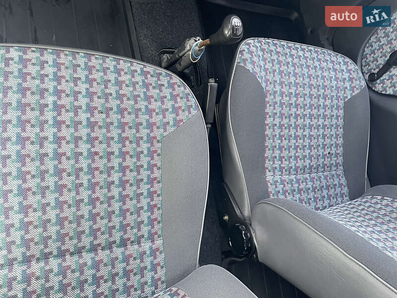 Хэтчбек ЗАЗ 1102 Таврия-Нова 2003 в Харькове