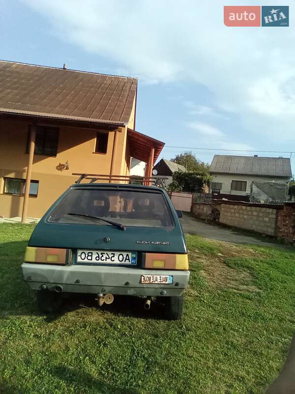 Хэтчбек ЗАЗ 1102 Таврия-Нова 2005 в Хусте