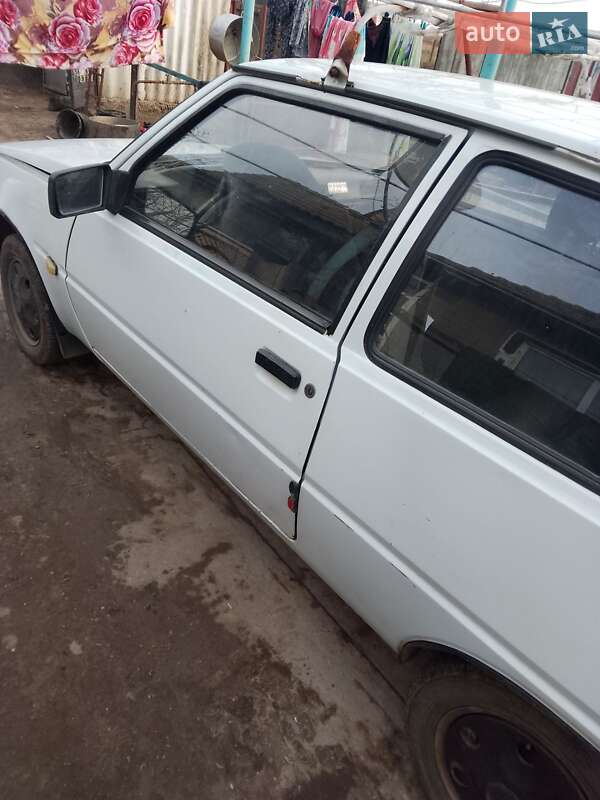 Хетчбек ЗАЗ 1102 Таврія-Нова 2006 в Сараті