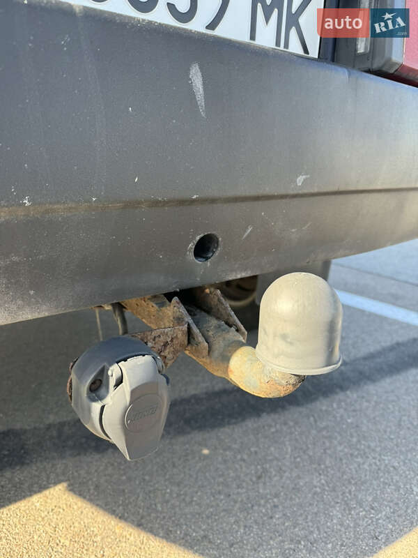 Хэтчбек ЗАЗ 1102 Таврия-Нова 2004 в Киеве