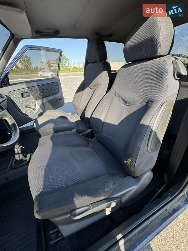 Хэтчбек ЗАЗ 1102 Таврия-Нова 2004 в Киеве