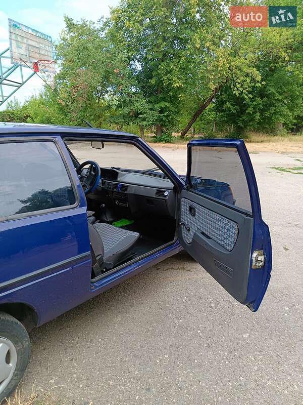 Хэтчбек ЗАЗ 1102 Таврия-Нова 2003 в Кропивницком фото 6 Хэтчбек ЗАЗ 1102 Таврия-Нова 2003 в Кропивницком
