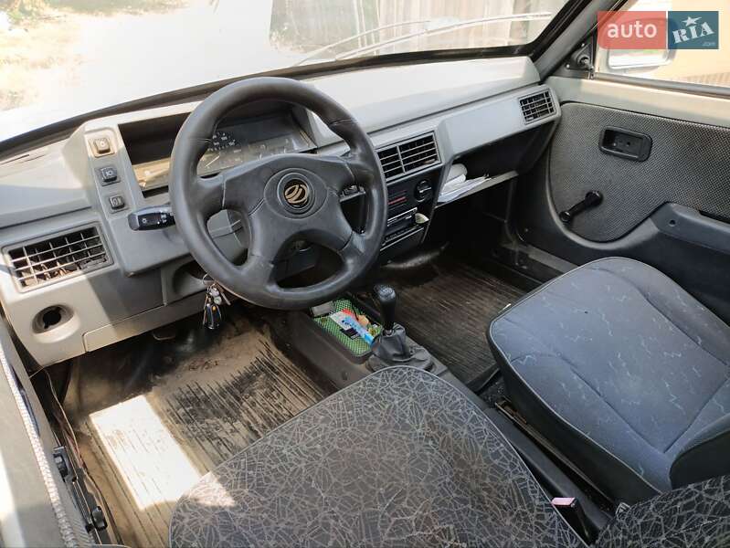 Хетчбек ЗАЗ 1102 Таврія-Нова 1998 в Києві фото 9 Хетчбек ЗАЗ 1102 Таврія-Нова 1998 в Києві