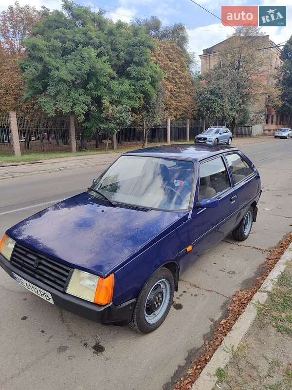 Хэтчбек ЗАЗ 1102 Таврия-Нова 2004 в 