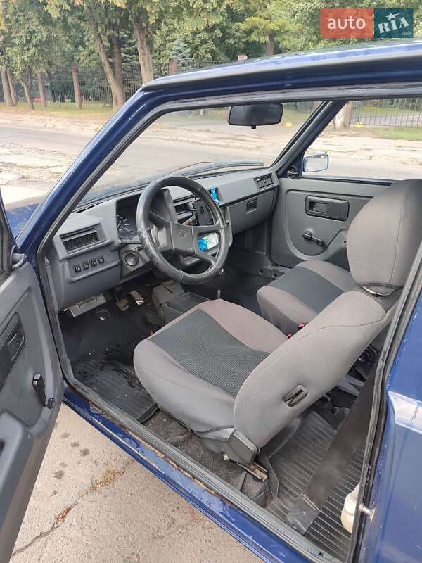 Хетчбек ЗАЗ 1102 Таврія-Нова 2004 в Дніпрі фото 4 Хетчбек ЗАЗ 1102 Таврія-Нова 2004 в Дніпрі