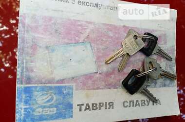 Хетчбек ЗАЗ 1102 Таврія-Нова 2006 в 