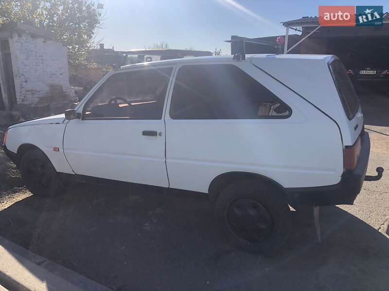 Хэтчбек ЗАЗ 1102 Таврия-Нова 2006 в Новоукраинке