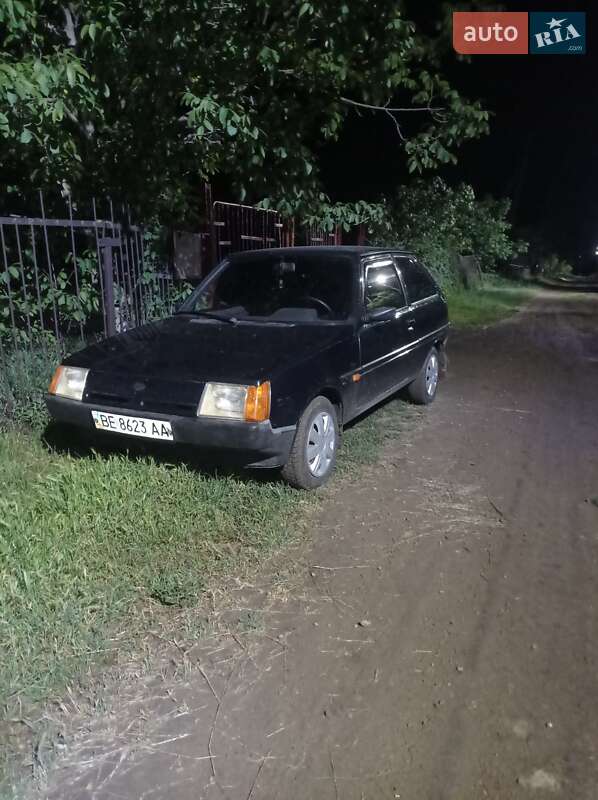 Хэтчбек ЗАЗ 1102 Таврия-Нова 2004 в 