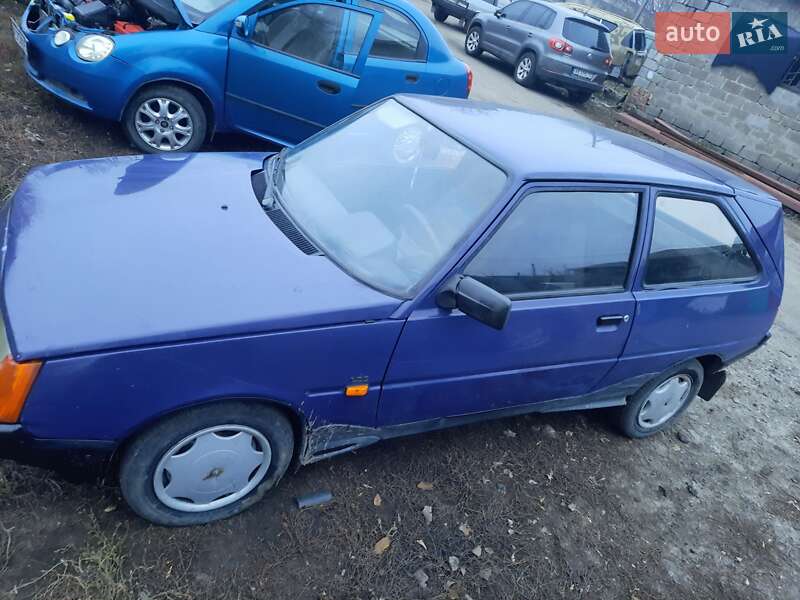 Хэтчбек ЗАЗ 1102 Таврия-Нова 2004 в 