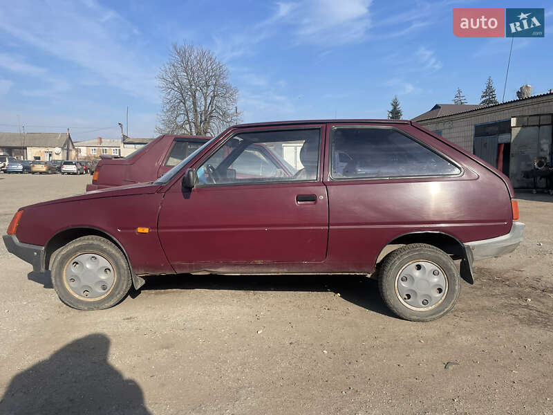 Хэтчбек ЗАЗ 1102 Таврия-Нова 2004 в Мироновке