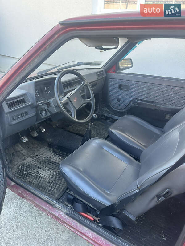Хетчбек ЗАЗ 1102 Таврія-Нова 2001 в Івано-Франківську фото 5 Хетчбек ЗАЗ 1102 Таврія-Нова 2001 в Івано-Франківську
