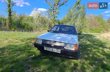 Хэтчбек ЗАЗ 1102 Таврия-Нова 2000 в 