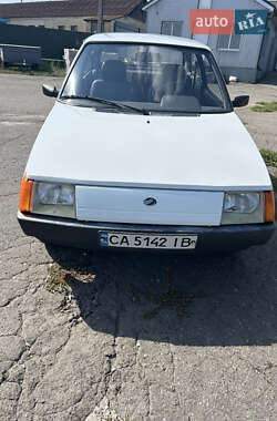 Хэтчбек ЗАЗ 1102 Таврия-Нова 2006 в 