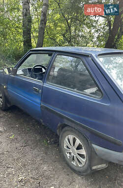 Хэтчбек ЗАЗ 1102 Таврия-Нова 2001 в 