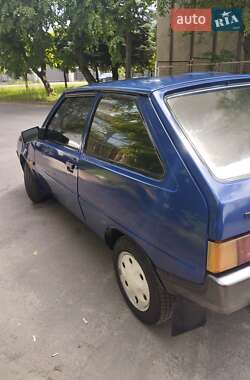 Хэтчбек ЗАЗ 1102 Таврия-Нова 2001 в 