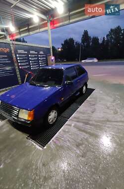 Хэтчбек ЗАЗ 1102 Таврия-Нова 2001 в 
