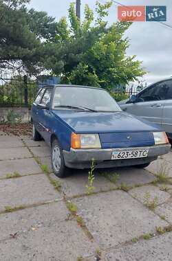 Хетчбек ЗАЗ 1102 Таврія-Нова 2002 в  фото 3 Хетчбек ЗАЗ 1102 Таврія-Нова 2002 в