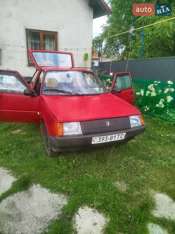 Хэтчбек ЗАЗ 1102 Таврия-Нова 1999 в Львове
