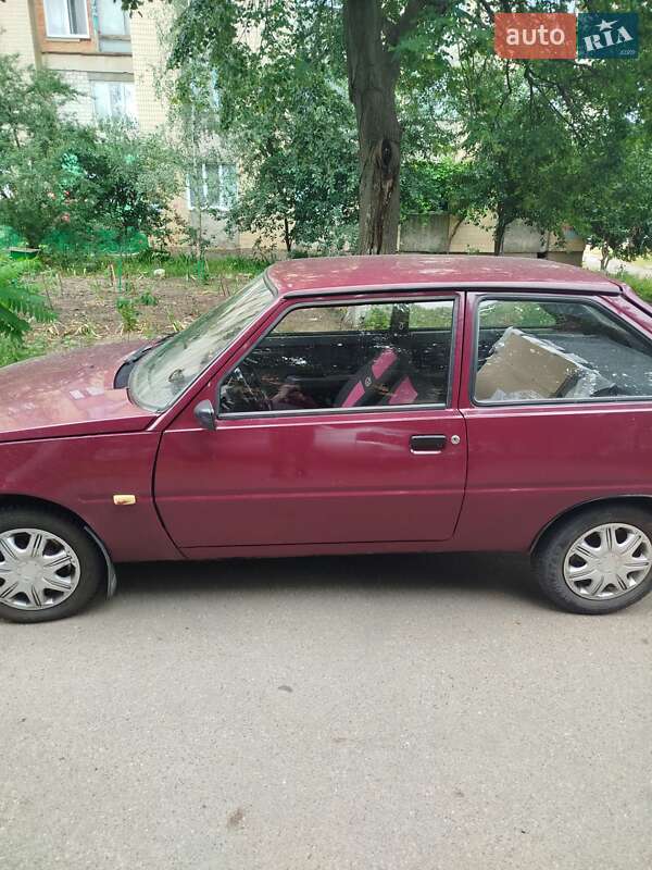 Хэтчбек ЗАЗ 1102 Таврия-Нова 2005 в 